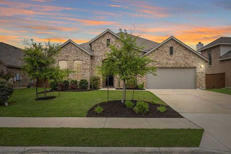 305 Pendent DR Liberty Hill, TX 78642