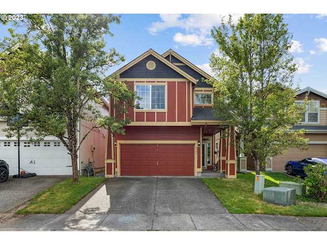 Buy, sell, or invest in property with Donna Roberts Group. Professional real estate services in Camas, WA & surrounding counties as well as Portland, OR Photo 1