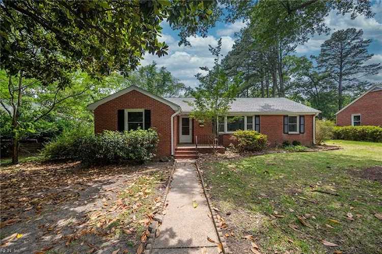 4311 Winchester Dr Portsmouth, VA 23707