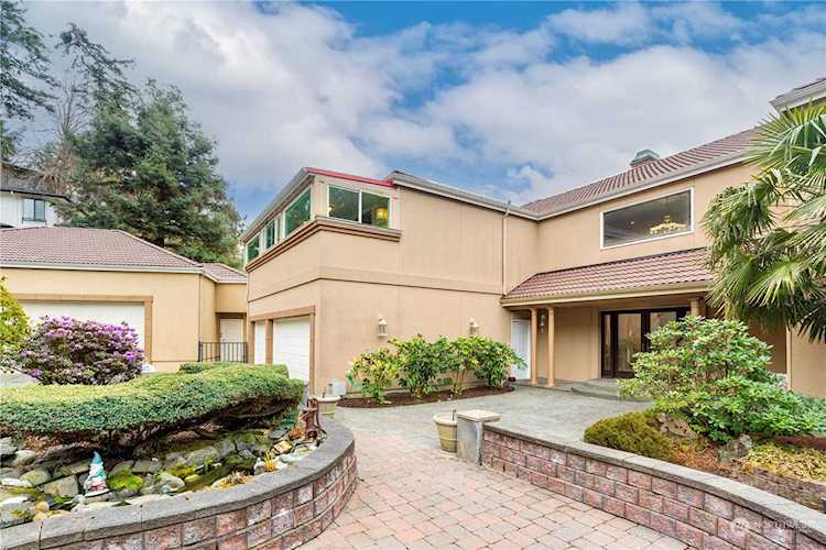 11804 Seola Beach Dr SW Burien, WA 98146