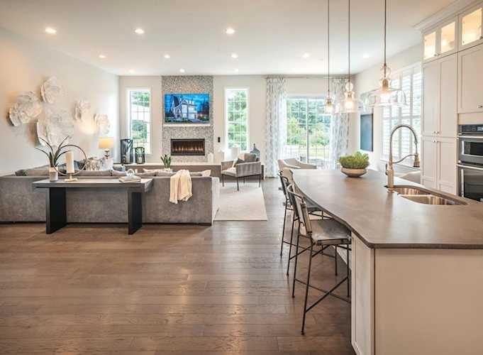 45 Barnes Blvd #2 Hudson, MA 01749