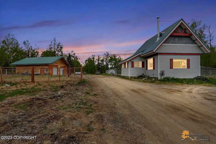 6851 W Van Gorder Dr Wasilla, AK 99623