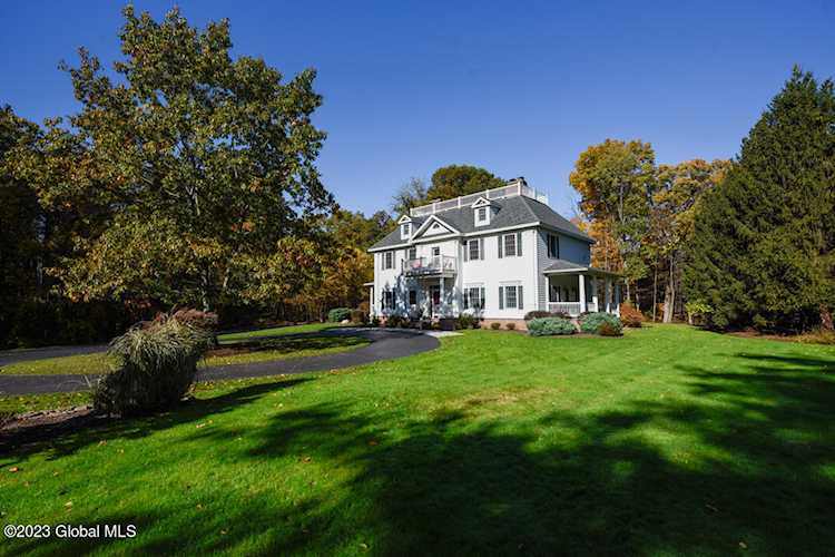 659 Krumkill Rd Albany, NY 12203