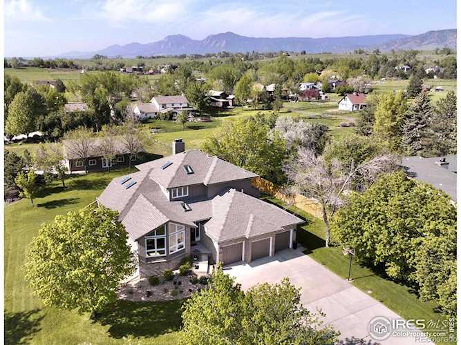 4990 Valhalla Dr Boulder, CO 80301