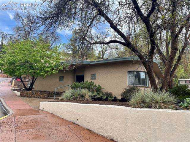 2 Navajo Avenue Manitou Springs, CO 80829 | Ashford Realty Group Photo 1
