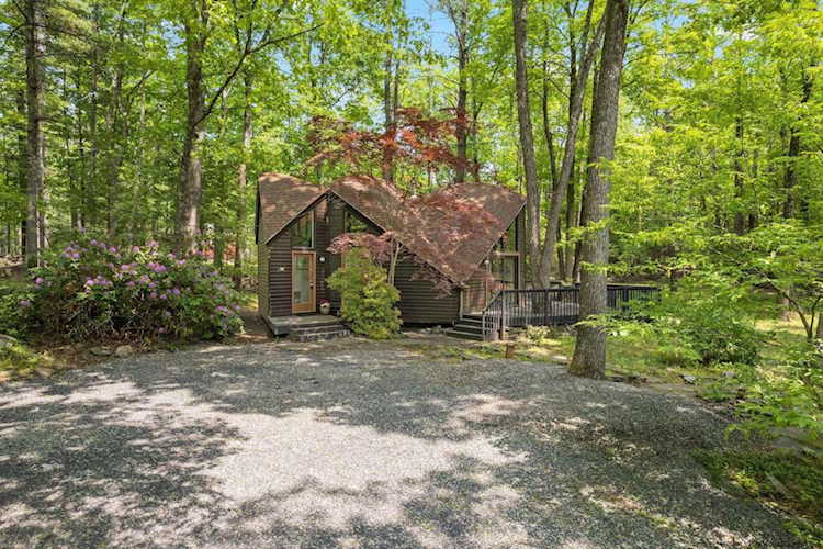 151 Schildknecht Rd Hurley, NY 12443