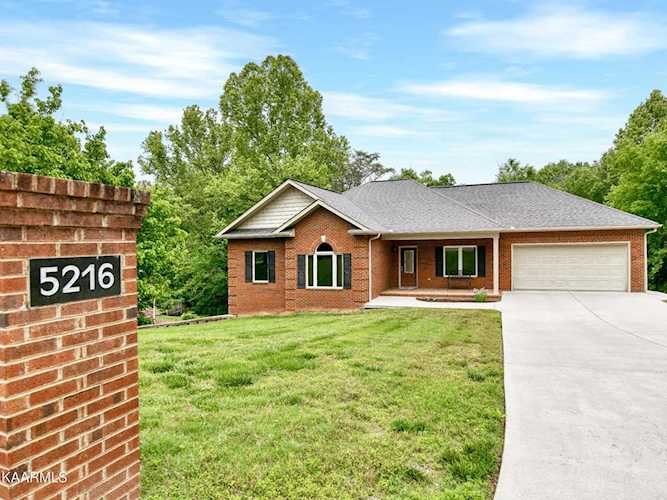 5216 Yorktown Rd Knoxville, TN 37920