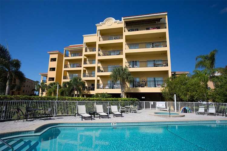 10315 Gulf Blvd #210 Treasure Island, FL 33706
