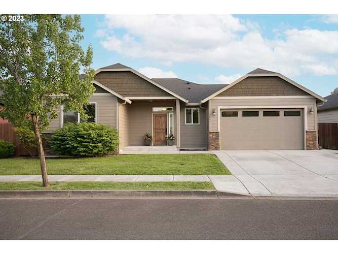 2009 NW 17th ST Battle Ground, WA 98604