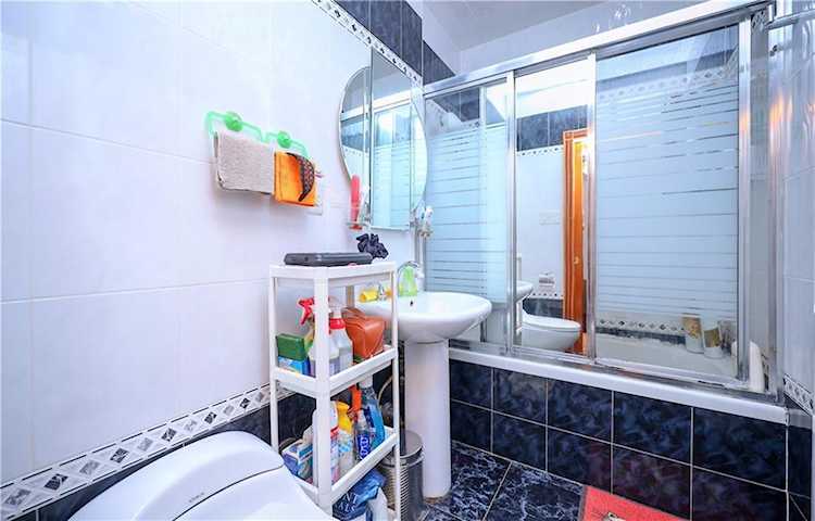 296 Bay 14th St Brooklyn, NY 11214