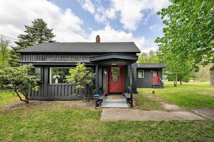 7 Dutcher Rd Shandaken, NY 12480