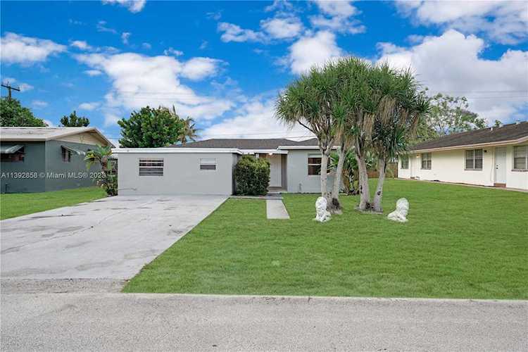 6317 Polk St Hollywood, FL 33024