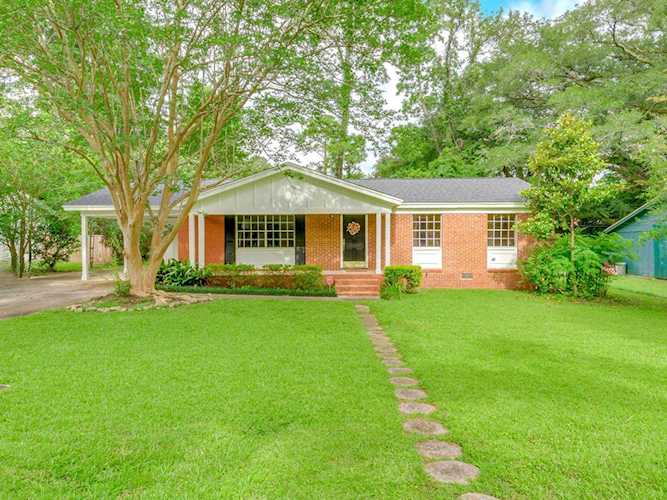 1817 Medart Dr Tallahassee, FL 32303