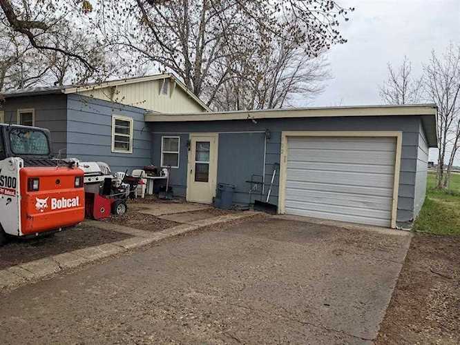 7121 W Hwy 2 & 52 Minot, ND 58701
