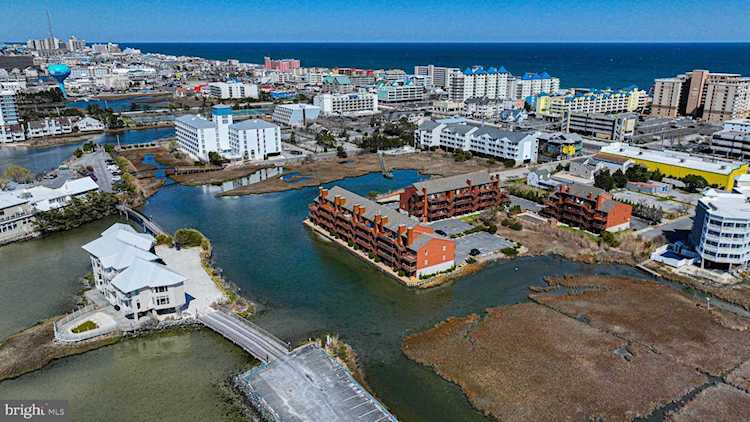 111 58th St #38 Ocean City, MD 21842