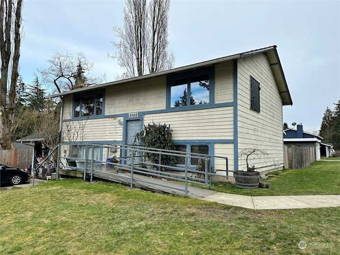 12503 NE 157th St Woodinville, WA 98072