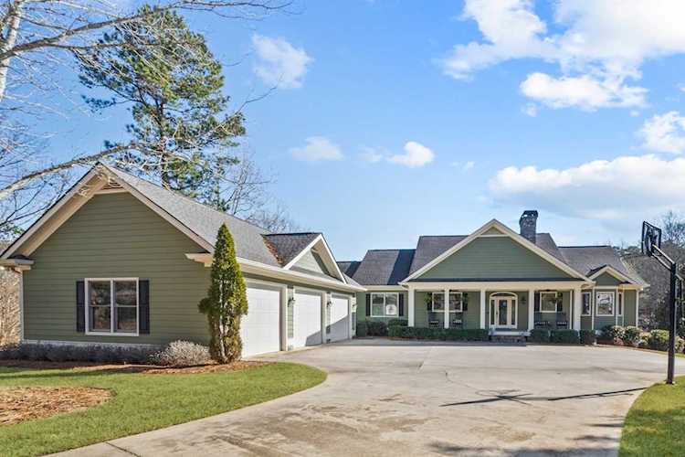 158 Waters Edge Drive Eatonton, GA 31024