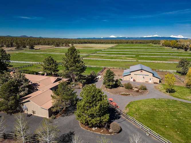 23595 US-20 Bend, OR 97701