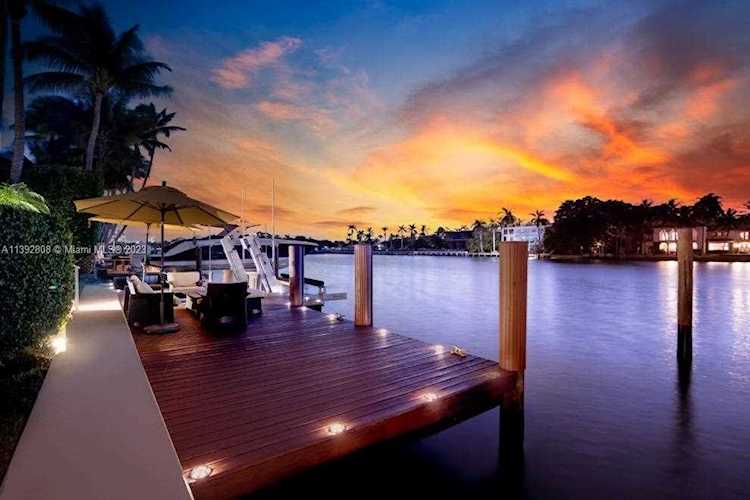 6580 Allison Rd Miami Beach, FL 33141