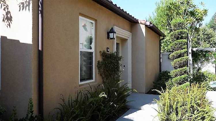 87 Windchime Irvine, CA 92603 | MLS OC23088396 Photo 1