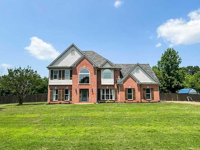 3670 Epperson Wood Dr Millington, TN 38053