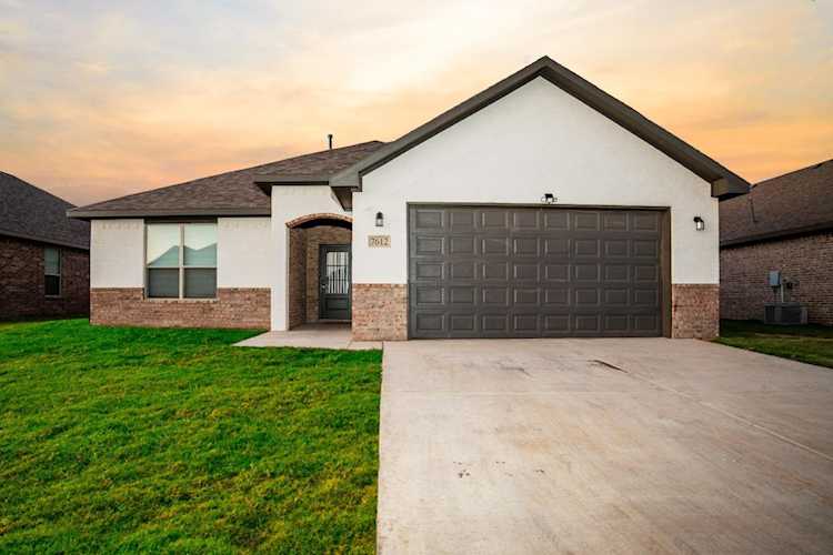 5807 Winfield Lubbock, TX 79407 | MLS 202306858 Photo 1