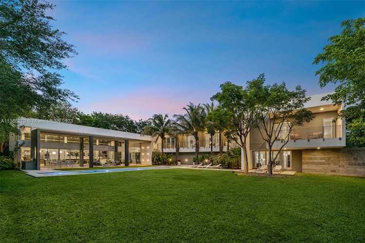 7800 SW 128th St Pinecrest, FL 33156