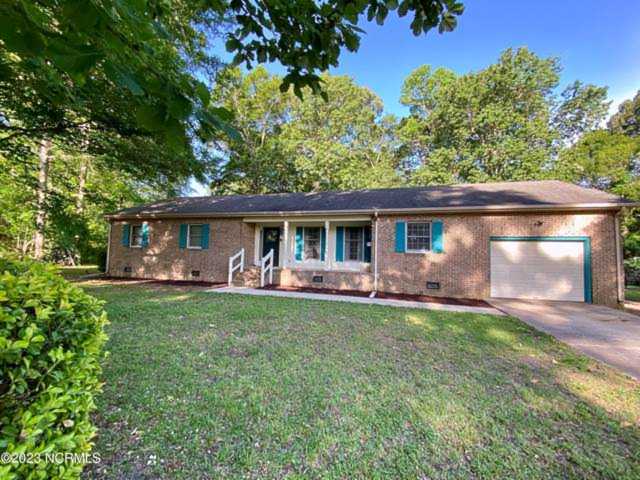 624 Forest Hill Circle Elizabeth City, NC 27909