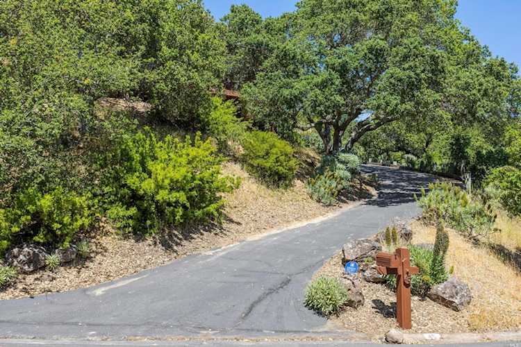 45 Oakmont Avenue San Rafael, CA 94901