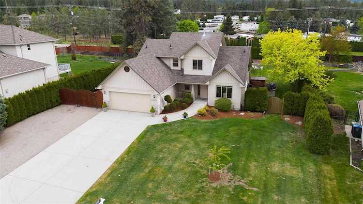 3585 Kimatouche Road Kelowna, BC V1Y3G2