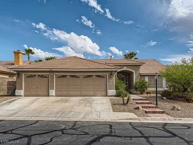 930 Wild West Dr Henderson, NV 89002