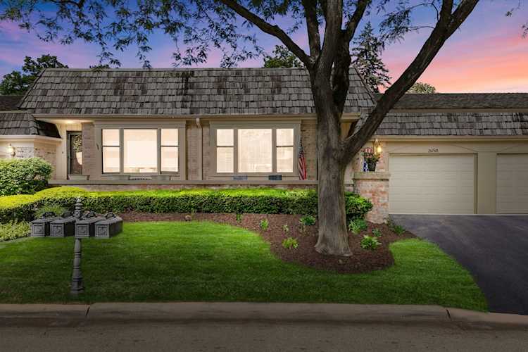 2S748 Avenue Barbizon Oak Brook, IL 60523