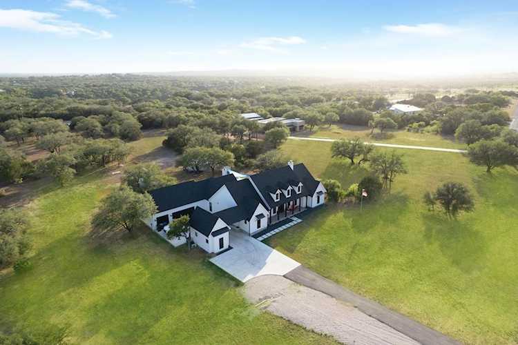 23937 Oscar RD Spicewood, TX 78669