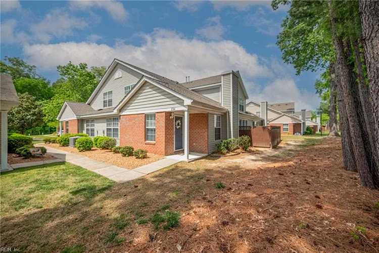 894 Miller Creek Ln Newport News, VA 23602