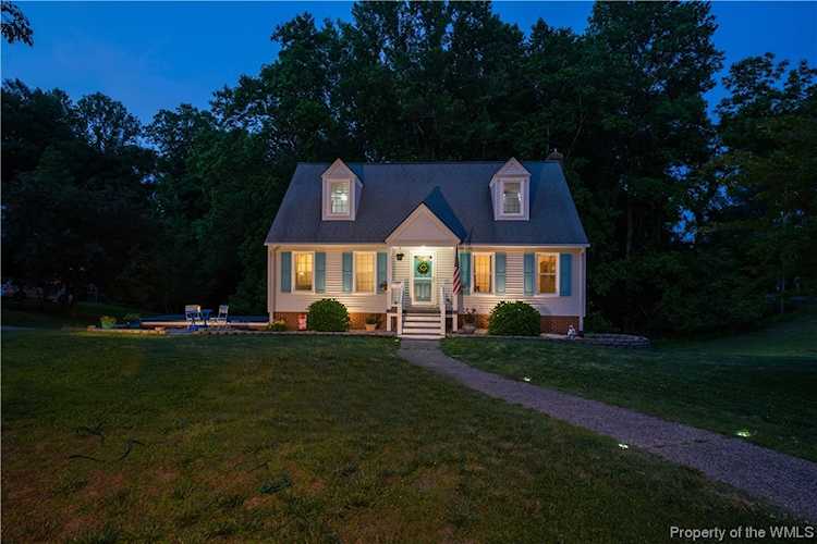 115 Greenway Circle Williamsburg, VA 23188