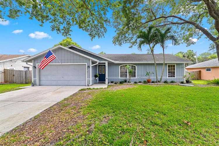 2532 SW Mcdonald Street Port St Lucie, FL 34953