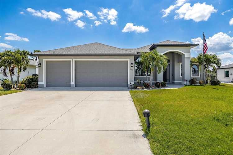 7416 S Seagrape Rd Punta Gorda, FL 33955