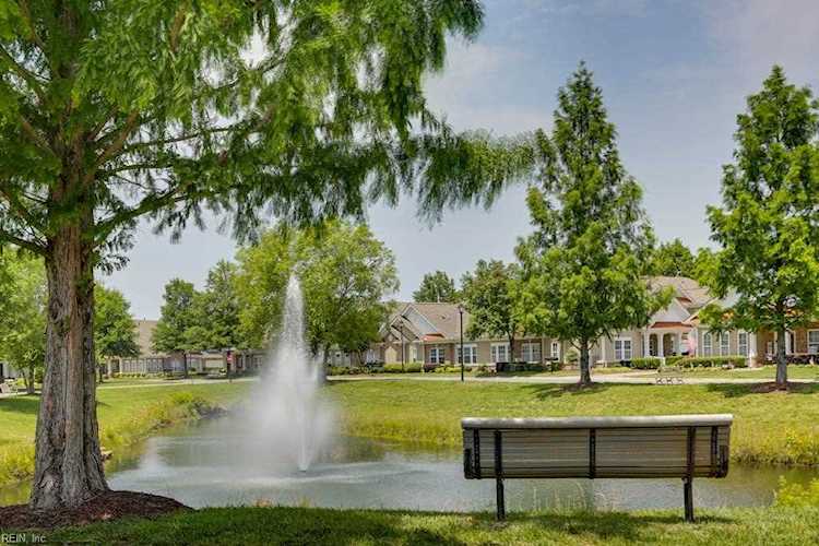 1509 Rosehill Dr Chesapeake, VA 23320