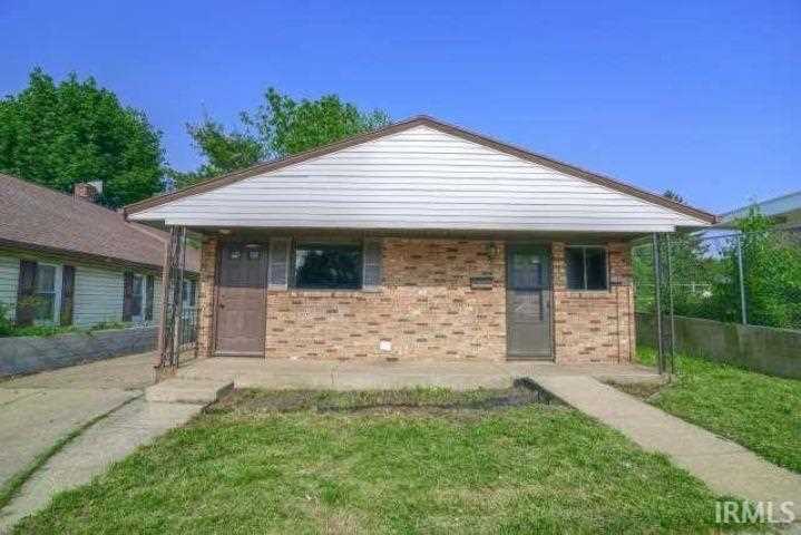 1028 S Ironwood Drive Mishawaka, IN 46544