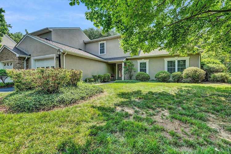 4721 Glen Heather Roanoke, VA 24018