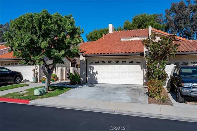 8305 Milano Drive #8 Huntington Beach, CA 92646