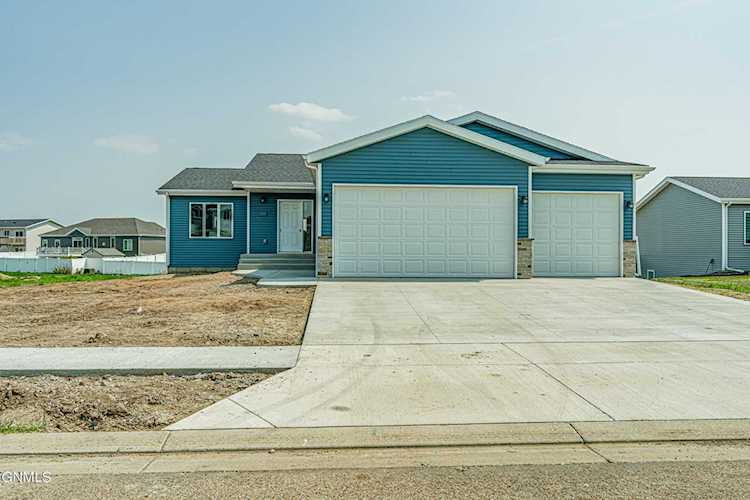 4809 Maltby St Bismarck, ND 58503