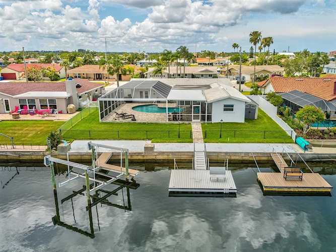 3617 Harborview Ct New Port Richey, FL 34652