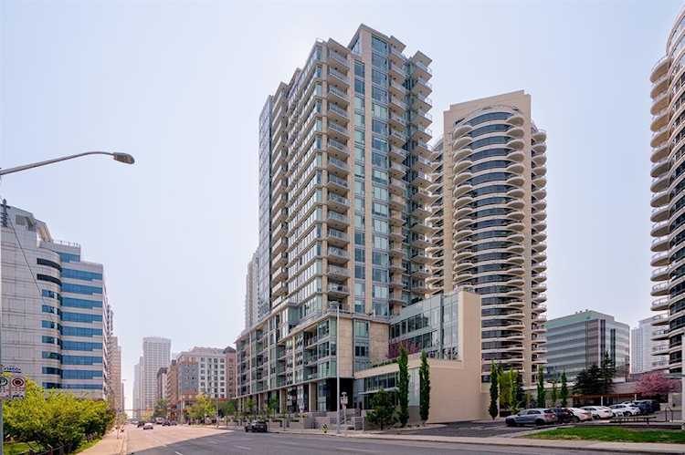 1025 5 Ave SW #907 Calgary, AB T2P 1N4