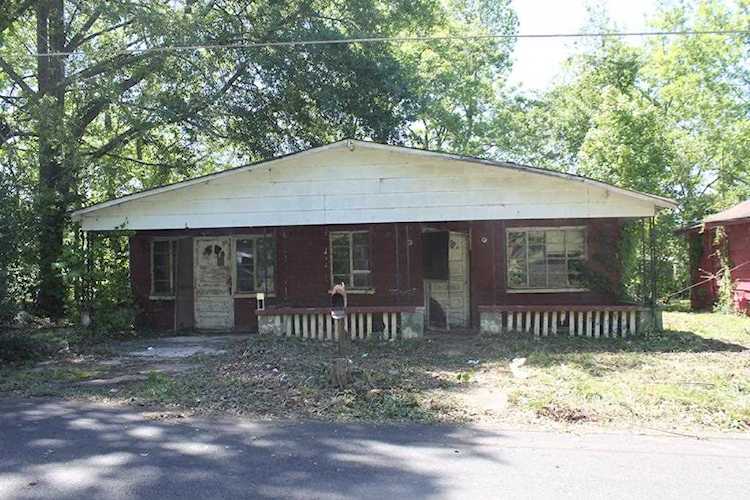 305 Holy Hill Pl. Manchester, GA 31816