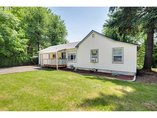 3123 NE May ST Vancouver, WA 98661