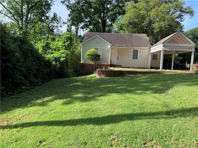 1028 Lakeview Dr Auburn, AL 36830
