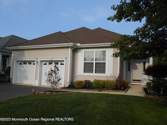 5 Swimming River Ct Barnegat, NJ 08005