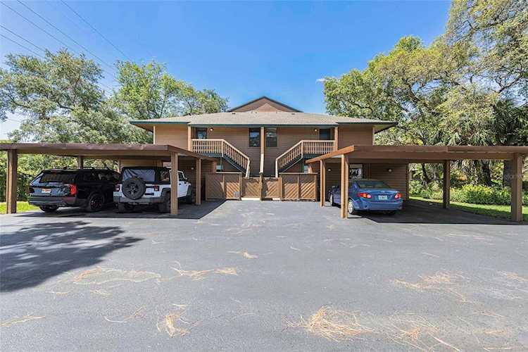 802 Lennox Rd W Palm Harbor, FL 34683