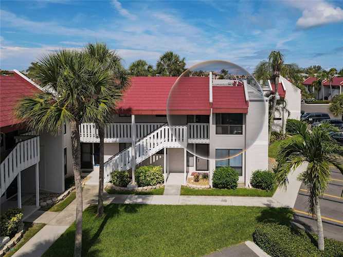 1801 Gulf Dr N #233 Bradenton Beach, FL 34217
